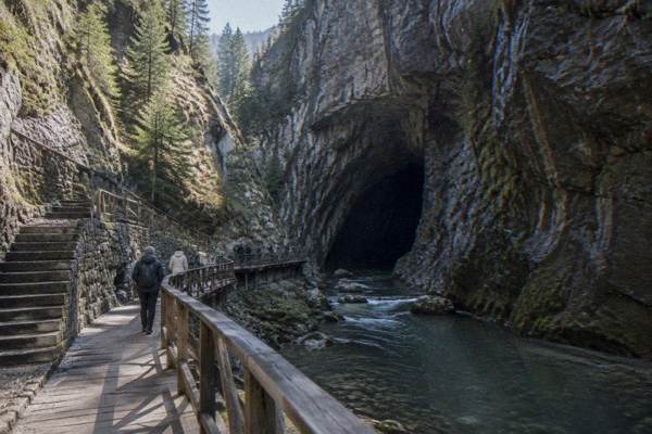 Devil's Throat and Yagodinska Caves, Plovdiv